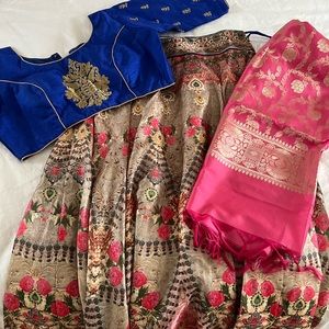 Womens Authentic Hand-Sewn Saree